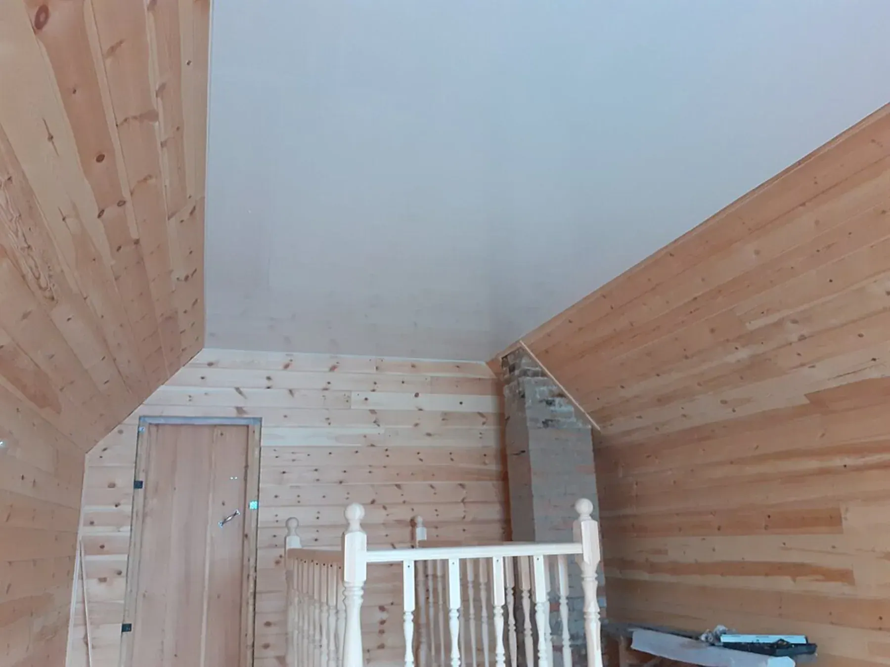 Lösungen für Dachschrägen – Spanndecken in Heilbronn Spanndecken in Heilbronn – Lösungen für Dachschrägen